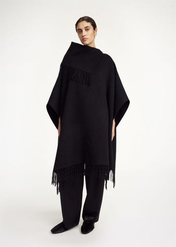 Turtlo Wool Poncho Black