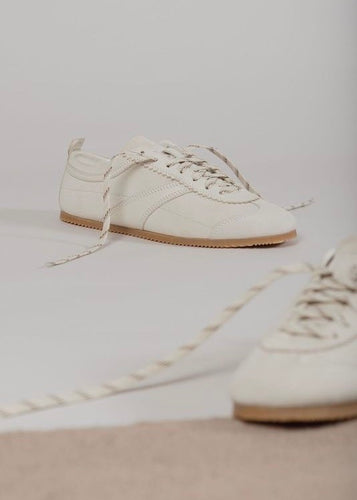 Ghost Leather Sneakers Off-White