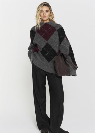 Idalia Argyle Sweater Burgundy