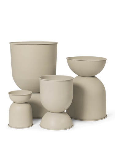 Hourglass Pot Medium Cashmere