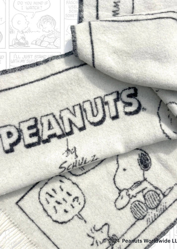 Peanuts Blanket Comic Doughnut White Black