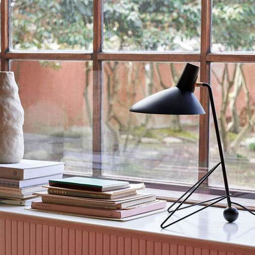 Tripod Table Lamp HM9 | Black