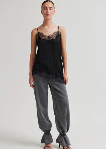 Lacia Strap Top Black