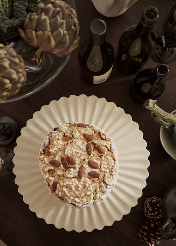 Fountain Cake Stand Off-white