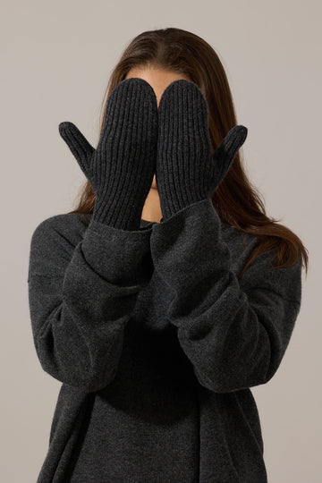 Avignon Mittens Charcoal Grey