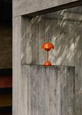 Flowerpot portable bordlampe VP9 Zesty Orange