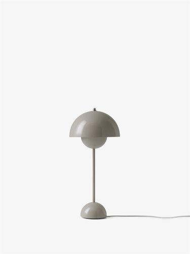 Flowerpot VP9 Trådløs Bordlampe | Grey Beige