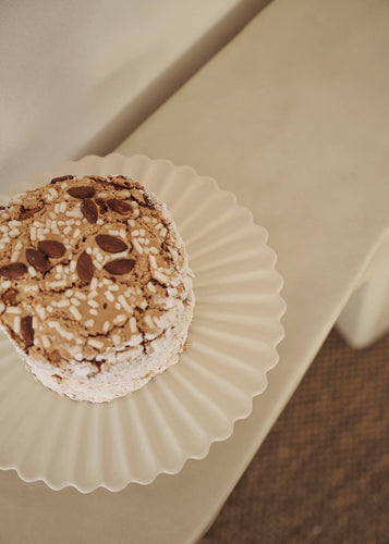 Fountain Cake Stand Off-white
